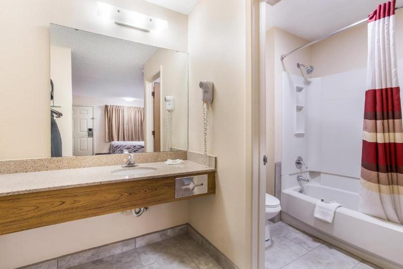 Номер Superior, Red Roof Inn Albuquerque  Midtown