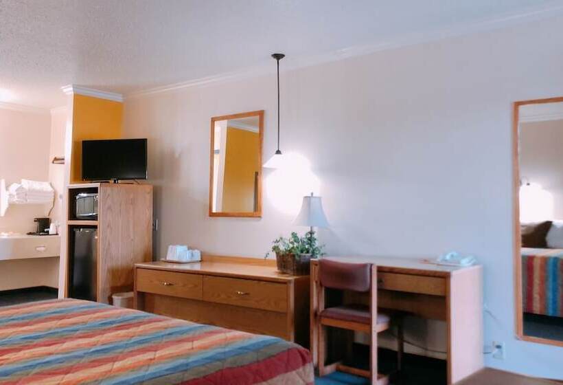 Номер Deluxe, Covered Wagon Motel