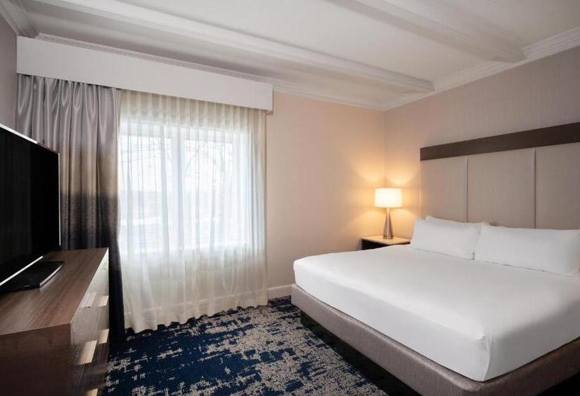 Люкс Кровать Кинг, Crowne Plaza Albany  The Desmond