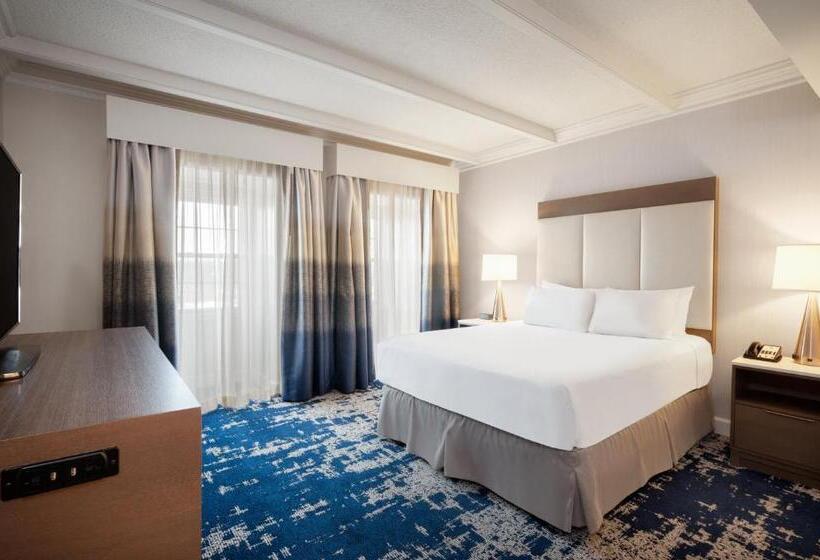 Полулюкс для Инвалидов, Crowne Plaza Albany  The Desmond