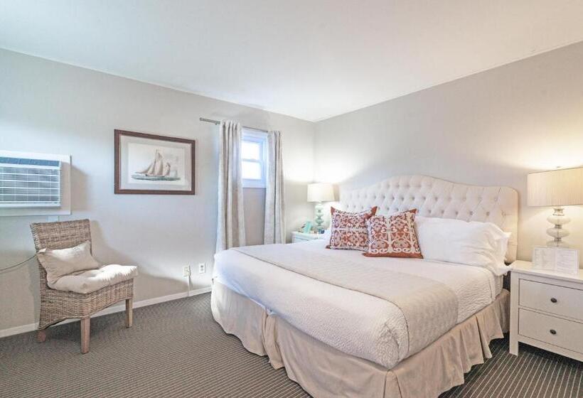 Люкс Повышенной Комфортности, East Hampton House Resort
