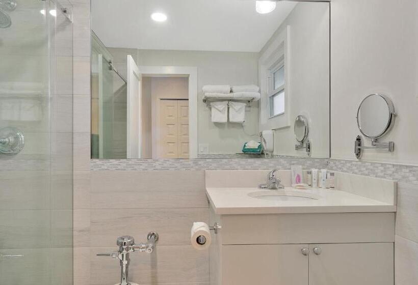 Студия Стандарт, East Hampton House Resort