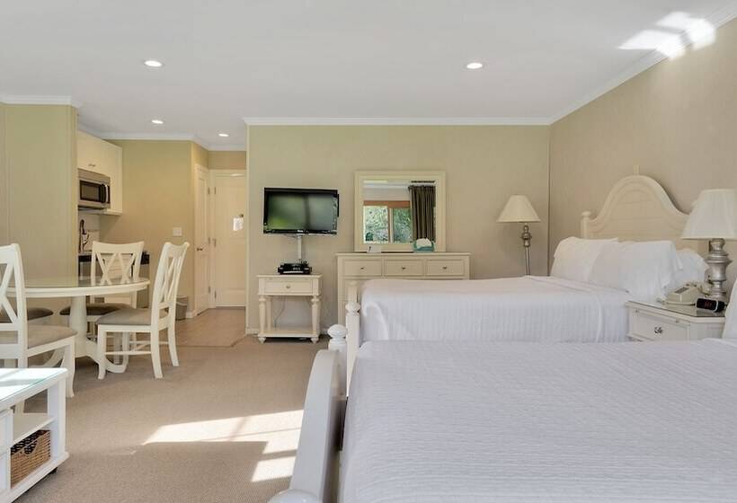 Студия Deluxe, East Hampton House Resort