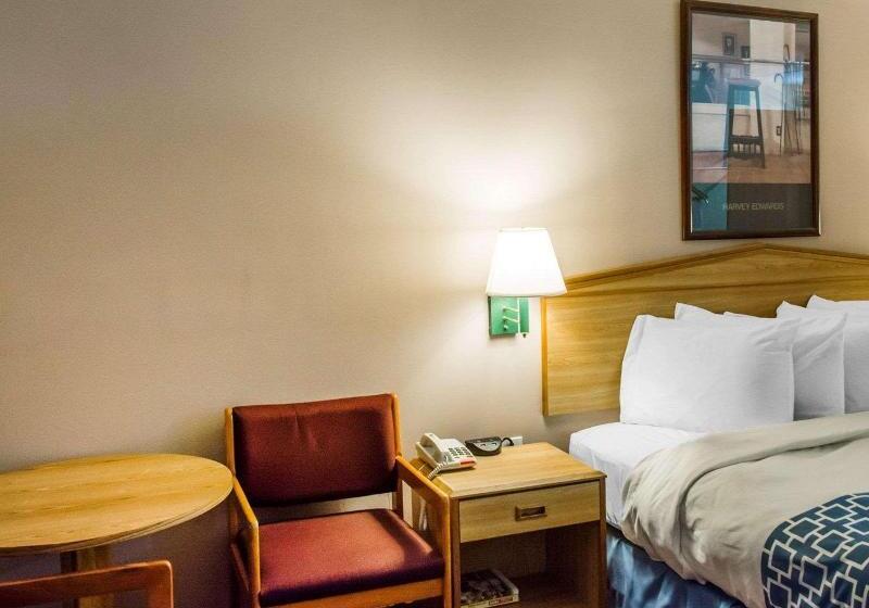 스탠다드 룸 킹사이즈 침대, Econo Lodge Franklin
