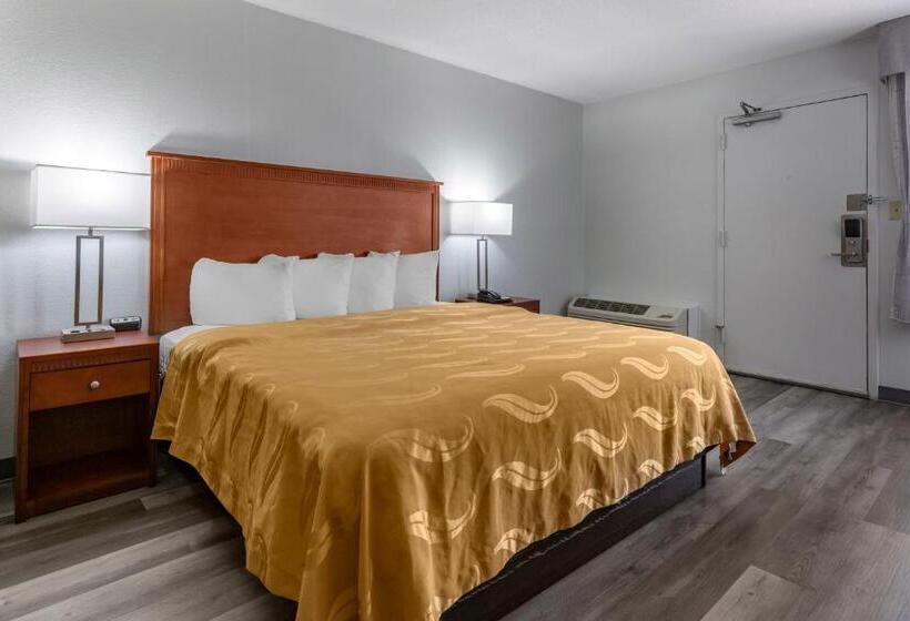 Стандартный Номер Кровать Кинг, Quality Inn Near Fort Liberty