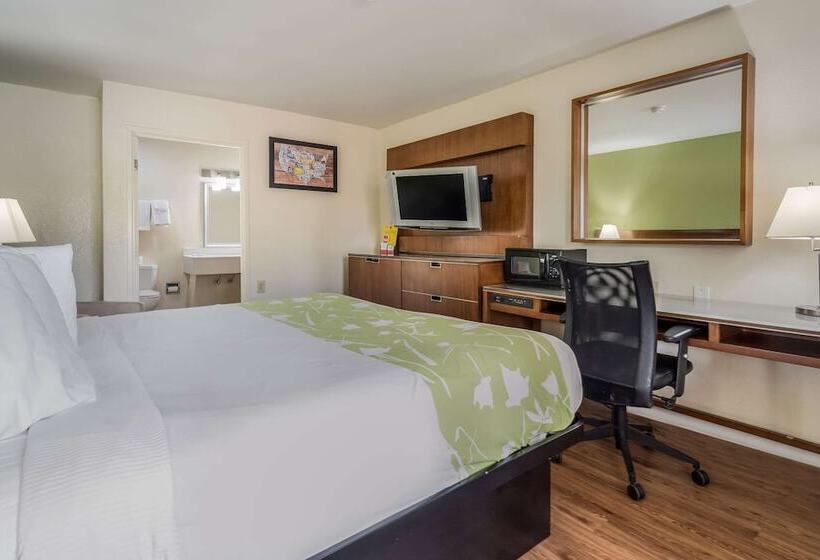 장애인을 위한 더블 침대 스탠다드 룸, Econo Lodge Atlanta Airport East