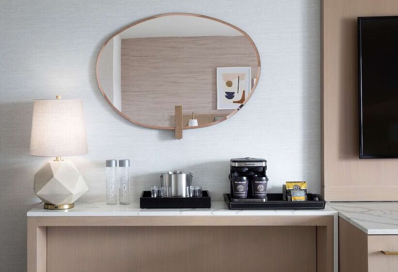 Номер Стандарт 2 Двуспальные Кровати, Hilton Santa Monica Hotel & Suites