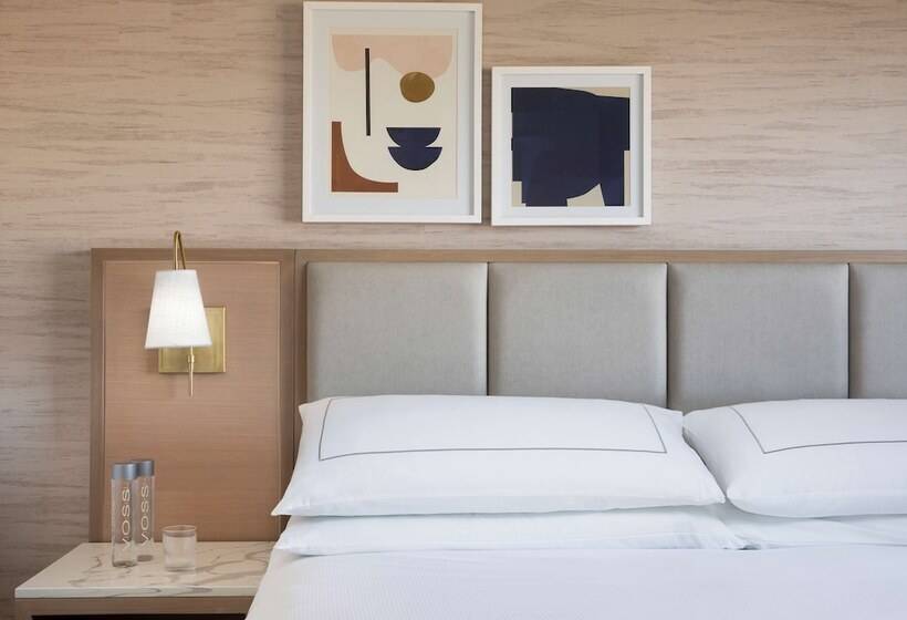 带阳台套房, Hilton Santa Monica Hotel & Suites