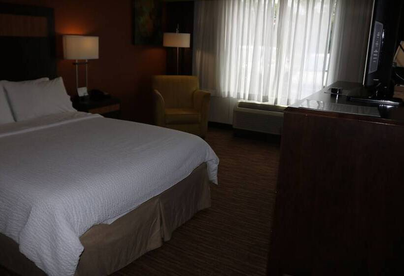 Номер Стандарт, Comfort Inn & Suites Danbury Bethel