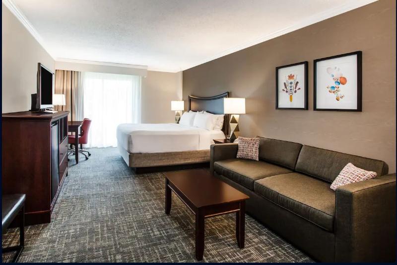デラックススイート, Holiday Inn Resort Lake George, An Ihg