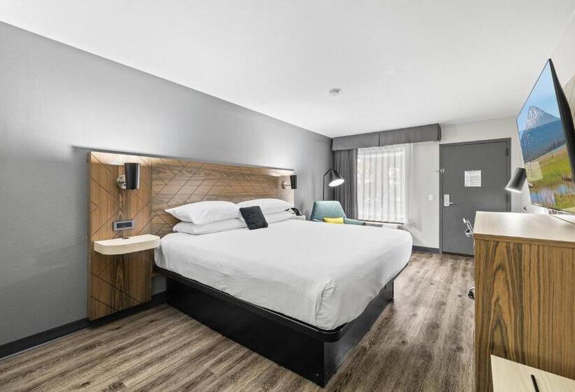 Стандартный Номер Кровать Кинг, Red Lion Inn & Suites Deschutes River   Bend