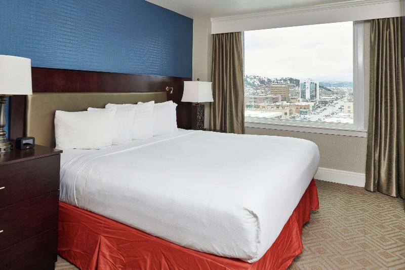 Люкс Кровать Кинг, Alex Johnson Rapid City Curio Collection By Hilton