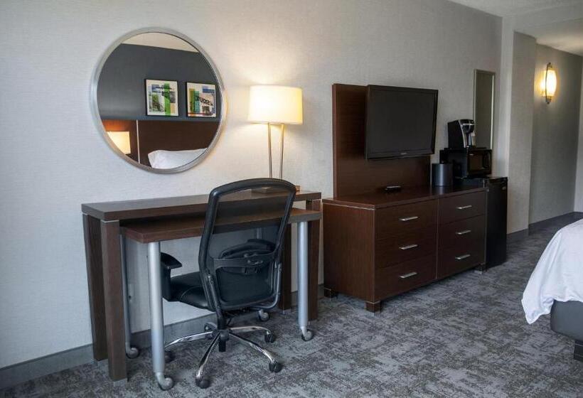 Люкс Executive Кровать Кинг, Holiday Inn Sioux Falls City Center, An Ihg