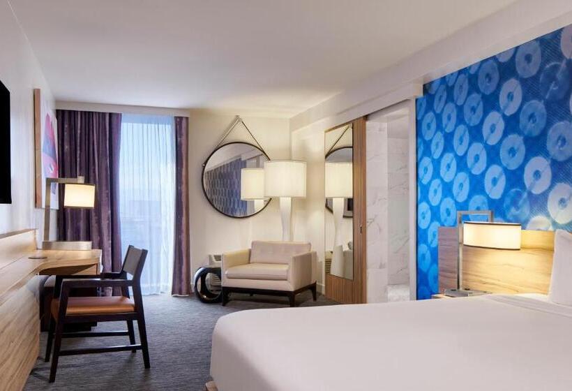 高级客房, The Linq Hotel + Experience