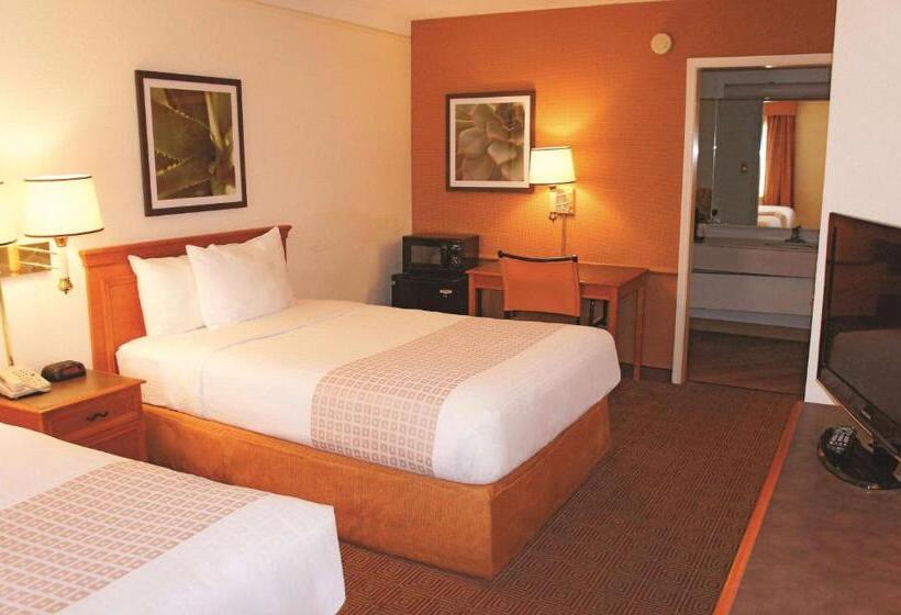 身障者適用キングサイズベッドルーム, Baymont By Wyndham San Antonio South Park