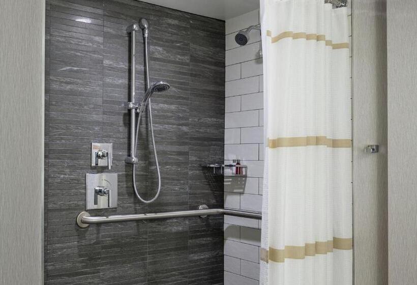 스탠다드 룸 더블 침대, Boston Marriott Newton
