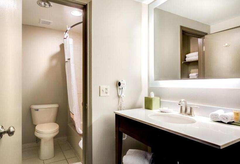 Номер Deluxe Кровать Кинг, Lodge Of Four Seasons Golf Resort, Marina & Spa