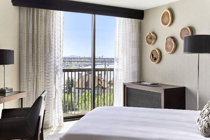 Номер Клуб, Portland Marriott Downtown Waterfront