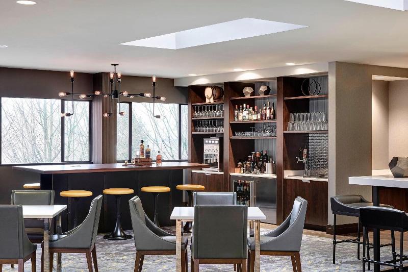 Номер Клуб Кровать Кинг, Portland Marriott Downtown Waterfront