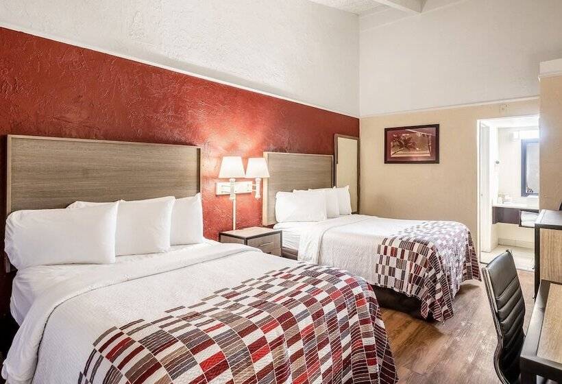Номер Deluxe, Red Roof Inn Tampa Bay  St Petersburg