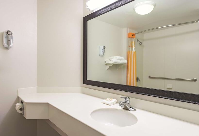 Номер Стандарт 2 Двуспальные Кровати, Travelodge By Wyndham Houston Cyfair