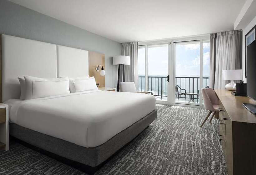 キングサイズベッドのスタンダードルーム, Hilton Myrtle Beach Resort