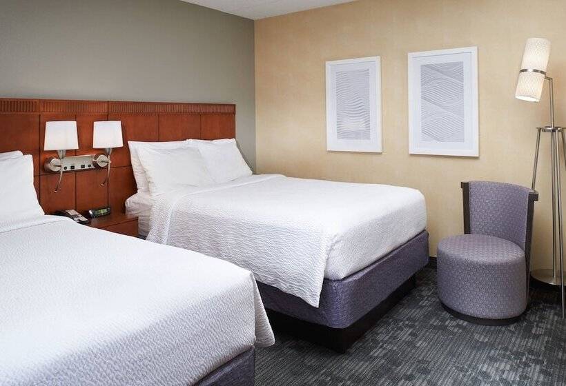 Suite, Courtyard By Marriott Rockford
