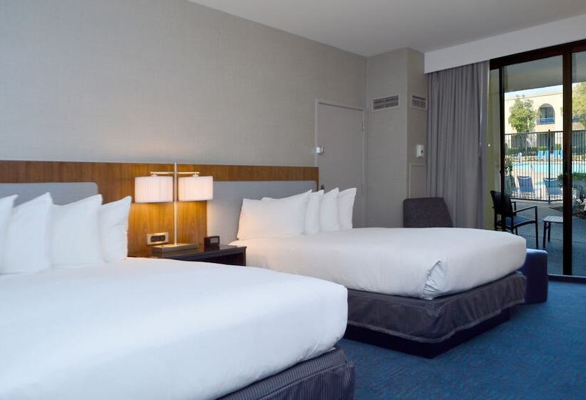 Standard-huone 2 Parivuodetta, Doubletree By Hilton Newarkfremont