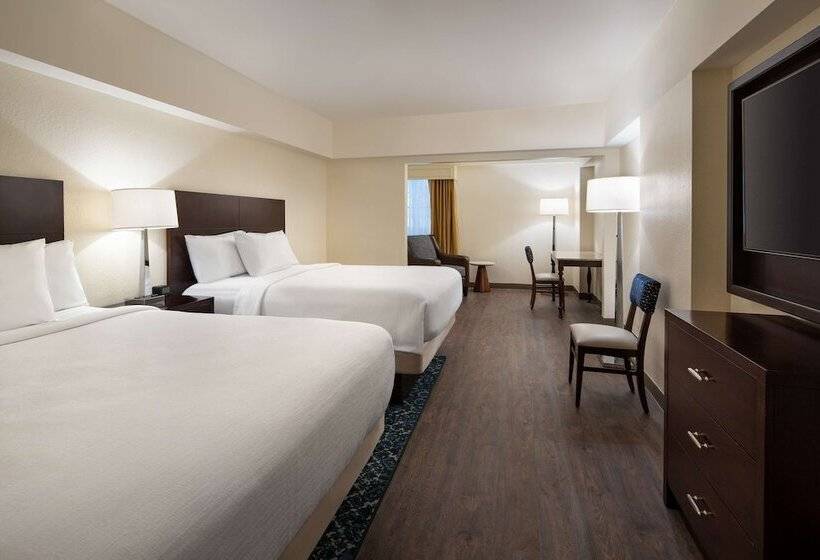 سوییت اجرایی, Embassy Suites By Hilton New Orleans