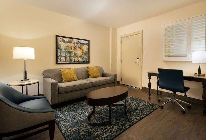 اتاق استاندارد, Embassy Suites By Hilton New Orleans