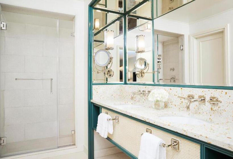 Люкс Кровать Кинг, Four Seasons Resort Palm Beach