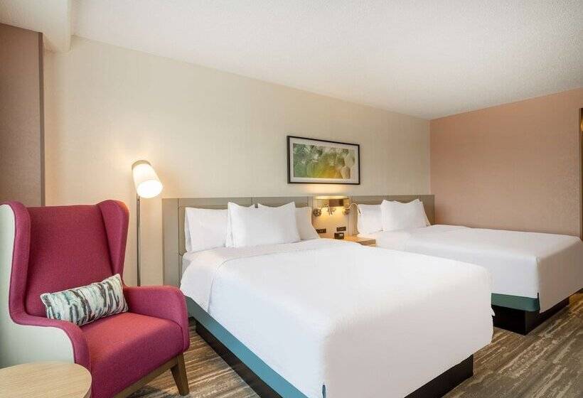 Номер Стандарт 2 Двуспальные Кровати, Hilton Garden Inn Toledo Downtown