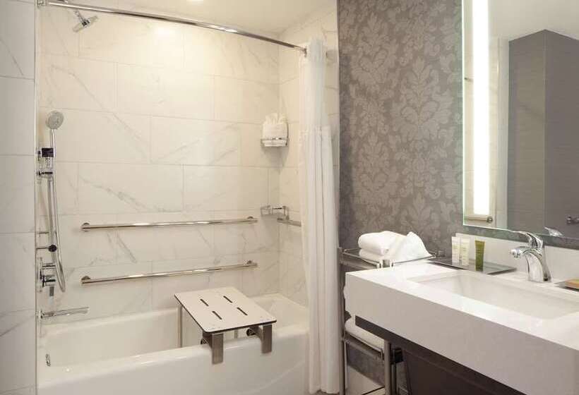 Quarto standard, Hilton Oakland Airport