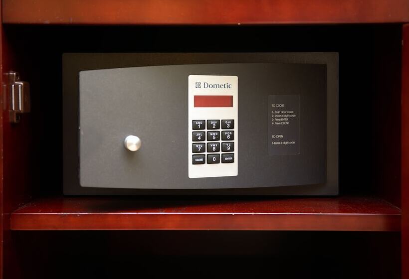 Номер Deluxe Вид на Море, Hilton Waikiki Beach Resort & Spa
