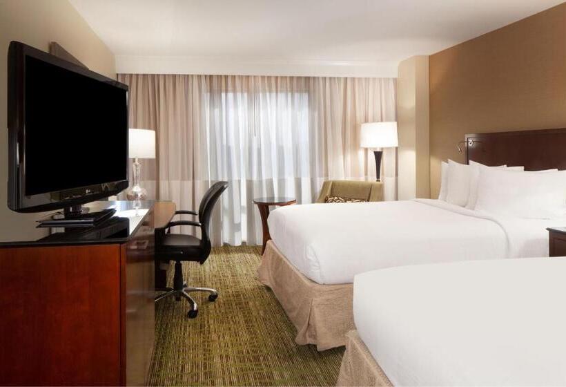 带2个双人床的标准工作室, Marriott Memphis East