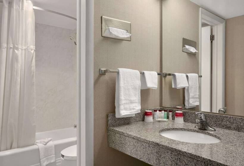 스위트, Ramada By Wyndham Washington