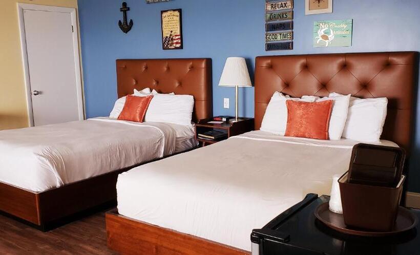 Номер Стандарт 2 Двуспальные Кровати, Pilgrim Sands  On Long Beach