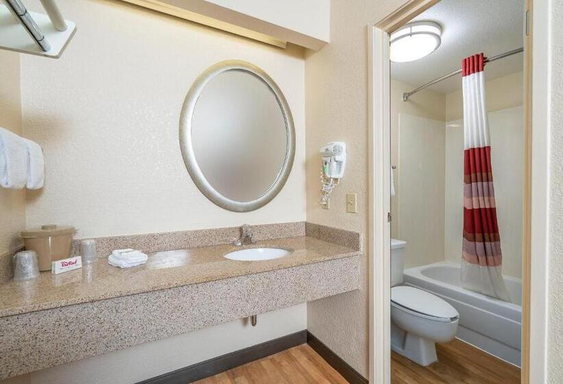 Номер Стандарт 2 Двуспальные Кровати, Red Roof Inn Cleveland Airportmiddleburg Heights