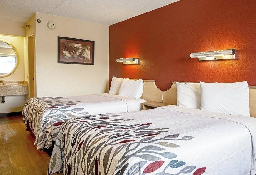 Номер Deluxe, Red Roof Inn Utica