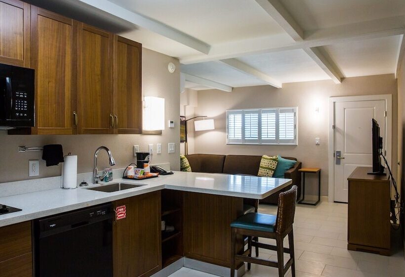 Люкс, Seafarer Inn & Suites, Ascend Hotel Collection