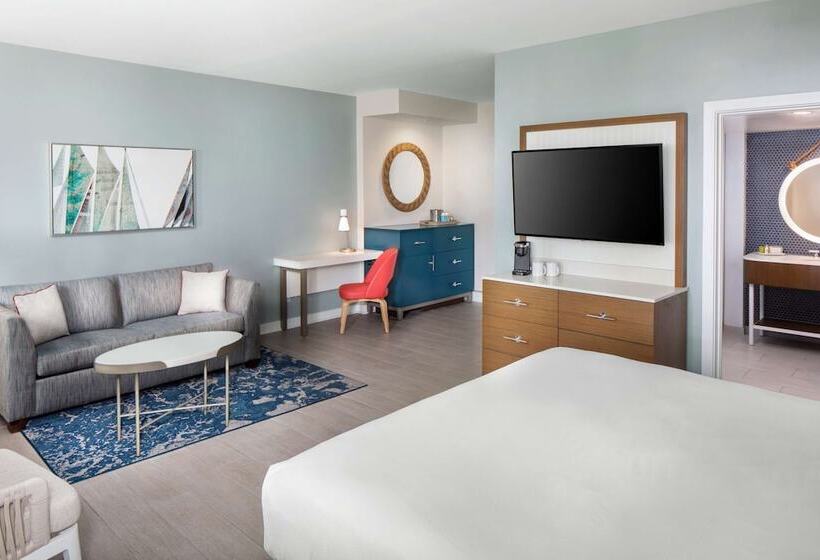 Premium-studio, The Reach Key West, Curio Collection By Hilton