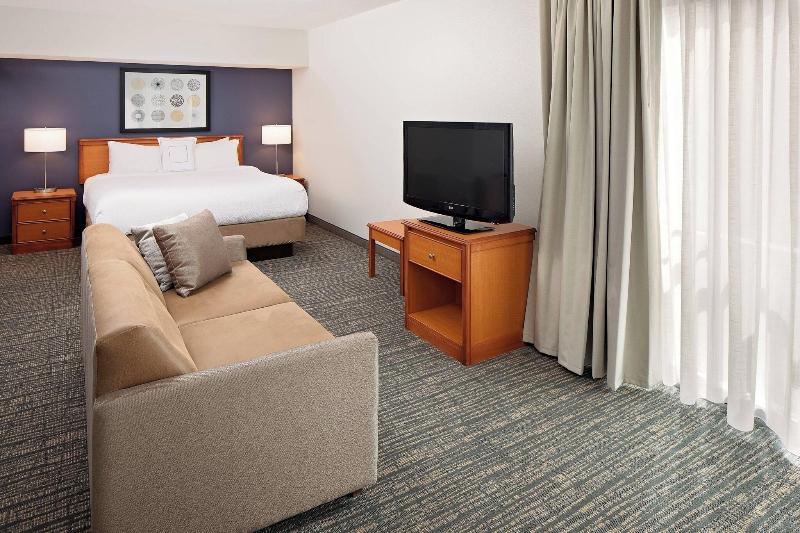 带大床的标准工作室, Residence Inn Lexington North