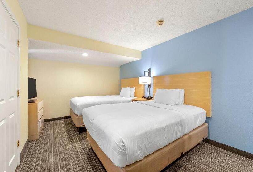 Suite met 2 Slaapkamers, Avia Residences On Savoy   Extended Stay