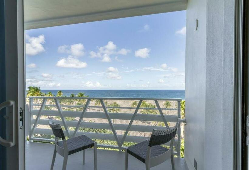 ２ダブルベッドのスタンダードルーム, B Ocean Resort Fort Lauderdale Beach