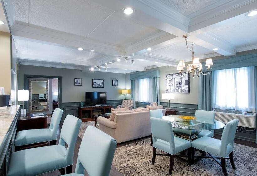 Люкс, Best Western Plus Franklin Square Inn
