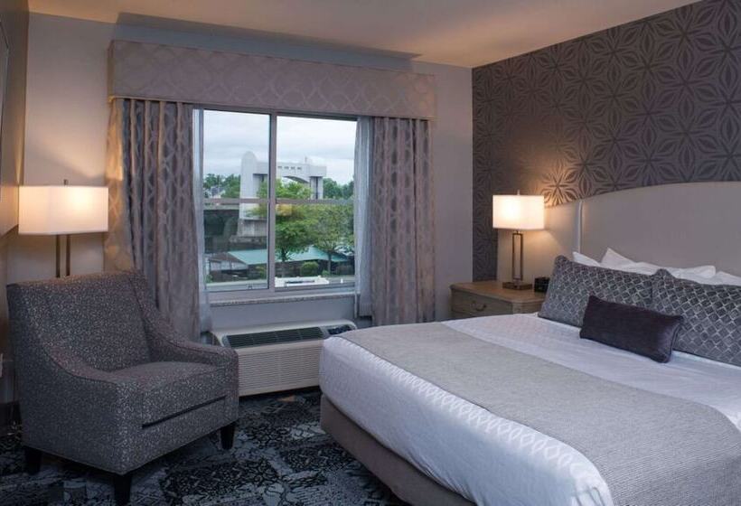 Люкс Вид на Реку, Best Western Plus Franklin Square Inn