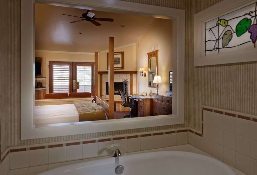 适合残疾人士使用的套间, Sonoma Valley Inn, Tapestry Collection By Hilton