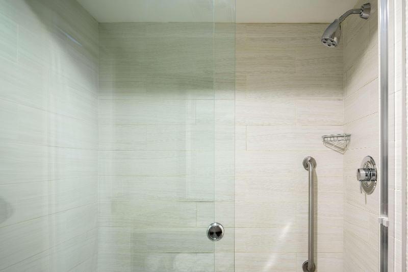 이그제큐티브 룸 킹사이즈 침대, Doubletree By Hilton Hotel Portland