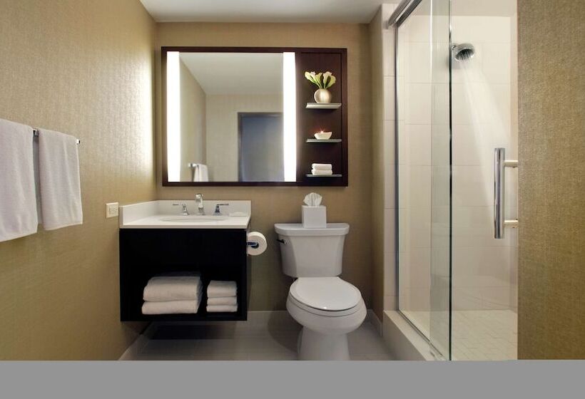 Junior Suite, Hilton Chicago