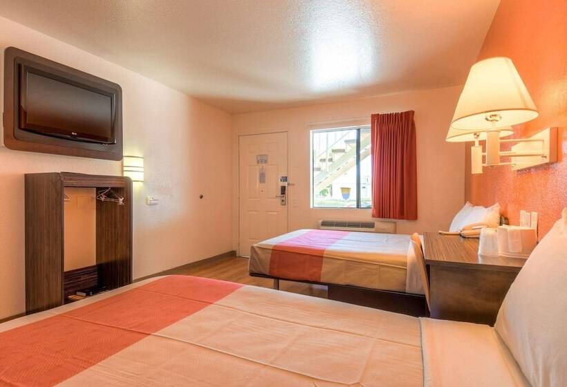 Номер Deluxe, Motel 6 Chula Vista, Ca   San Diego